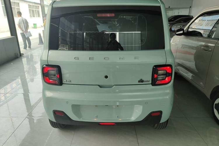 Used Geely Galaxy Panda 2023 Panda Mini 200km Endurance Bear Rear