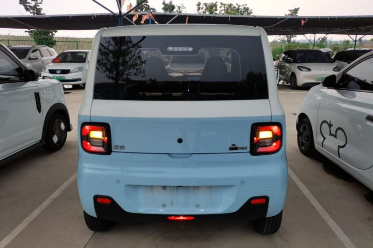 Used Geely Galaxy Panda 2023 Panda Mini 200km Endurance Bear Rear