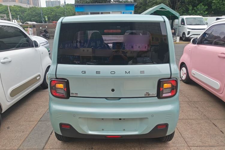 Used Geely Galaxy Panda 2023 Panda Mini 200km Endurance Bear Rear