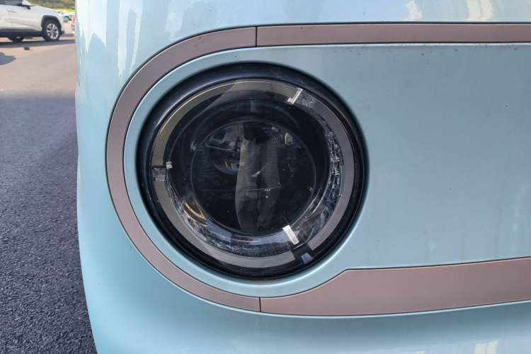 Used Geely Galaxy Panda 2023 Panda Mini 120km Super Cute Bear Right Front Headlight
