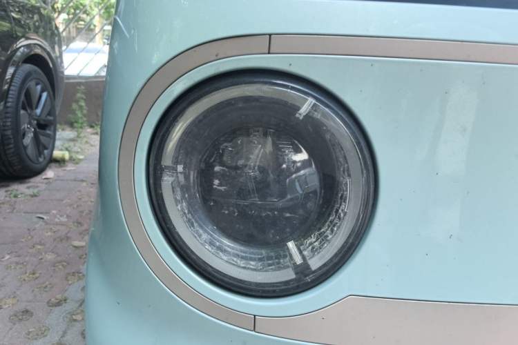 Used Geely Galaxy Panda 2023 Panda Mini 200km Endurance Bear Right Front Headlight