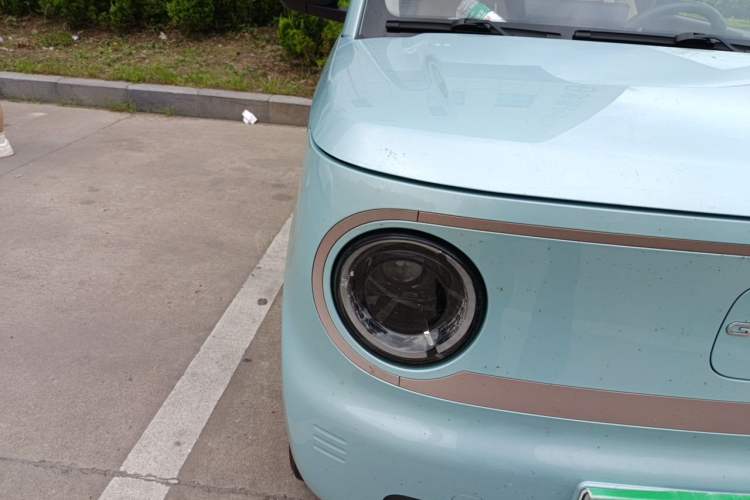 Used Geely Galaxy Panda 2023 Panda Mini 200km Endurance Bear Right Front Headlight