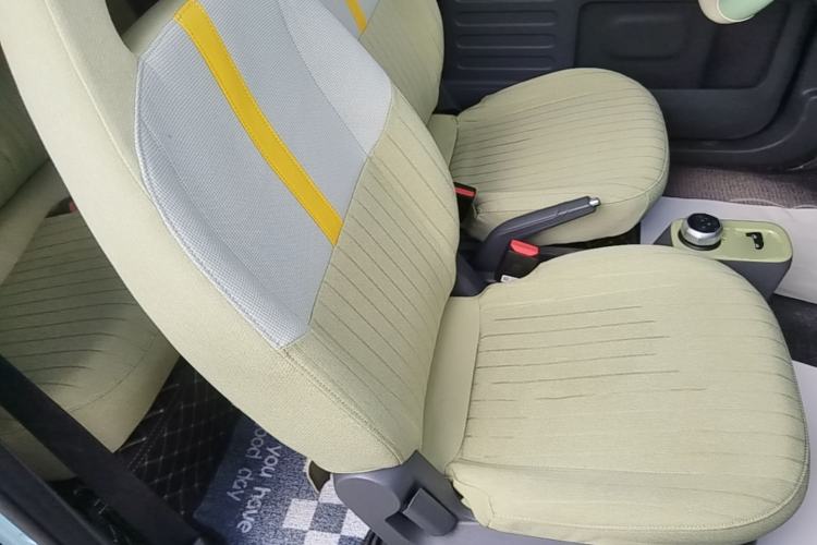 Used Geely Galaxy Panda 2023 Panda Mini 200km Endurance Bear Right Front Seat