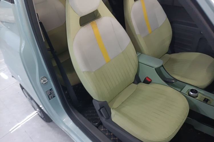 Used Geely Galaxy Panda 2023 Panda Mini 200km Endurance Bear Right Front Seat
