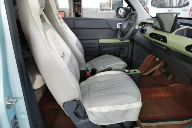 Used Geely Galaxy Panda 2023 Panda Mini 200km Endurance Bear Right Front Seat