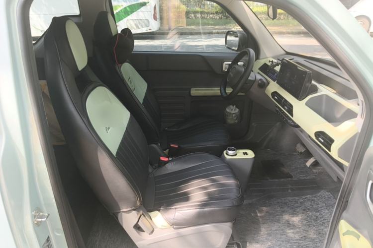 Used Geely Galaxy Panda 2023 Panda Mini 200km Endurance Bear Right Front Seat