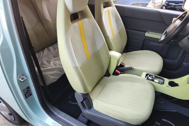 Used Geely Galaxy Panda 2023 Panda Mini 200km Endurance Bear Right Front Seat