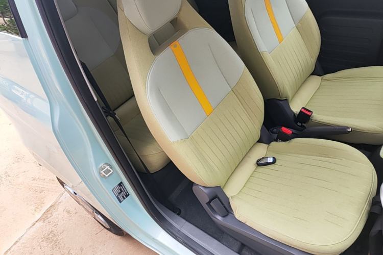 Used Geely Galaxy Panda 2023 Panda Mini 120km Cute Bear Right Front Seat