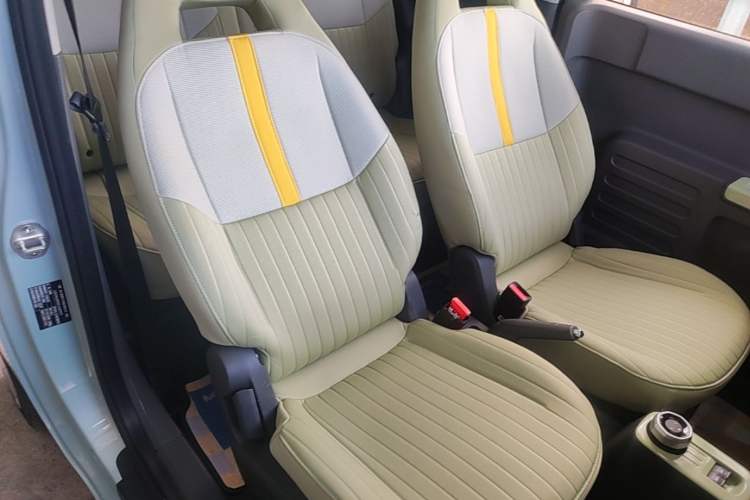 Used Geely Galaxy Panda 2023 Panda Mini 200km Dynamic Bear Right Front Seat