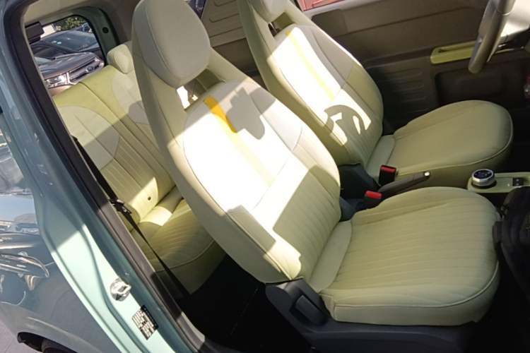 Used Geely Galaxy Panda 2023 Panda Mini 200km Dynamic Bear Right Front Seat