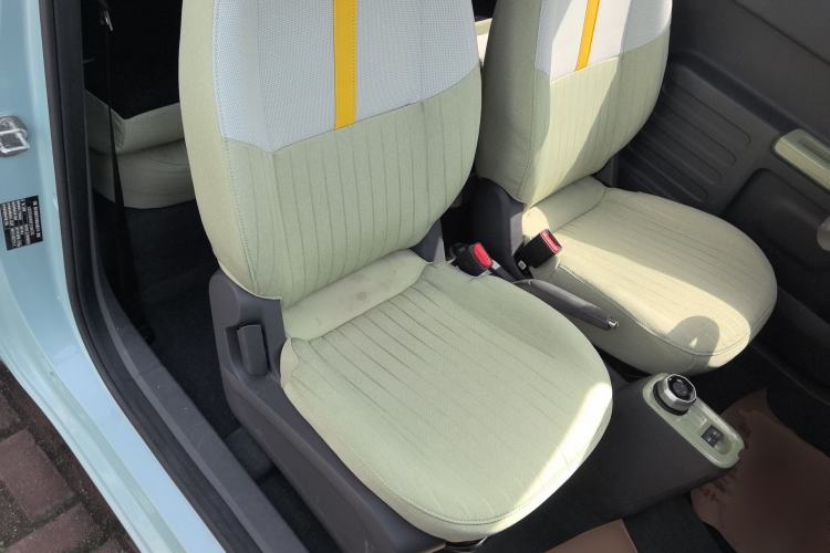 Used Geely Galaxy Panda 2023 Panda Mini 200km Endurance Bear Right Front Seat