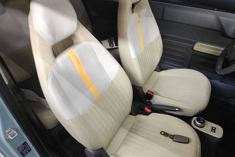 Used Geely Galaxy Panda 2023 Panda Mini 200km Endurance Bear Right Front Seat