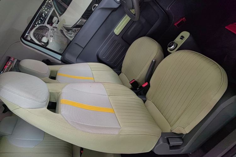 Used Geely Galaxy Panda 2023 Panda Mini 200km Endurance Bear Right Front Seat