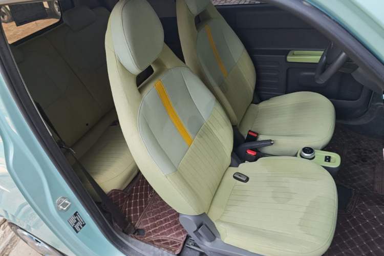 Used Geely Galaxy Panda 2023 Panda Mini 120km Super Cute Bear Right Front Seat