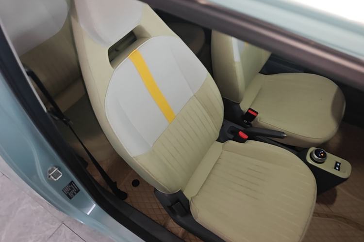 Used Geely Galaxy Panda 2023 Panda Mini 200km Endurance Bear Right Front Seat