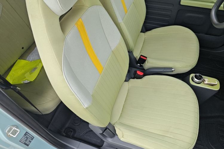 Used Geely Galaxy Panda 2023 Panda Mini 200km Endurance Bear Right Front Seat