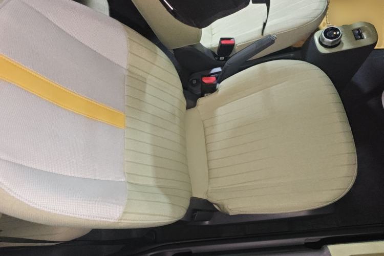 Used Geely Galaxy Panda 2023 Panda Mini 200km Endurance Bear Right Front Seat