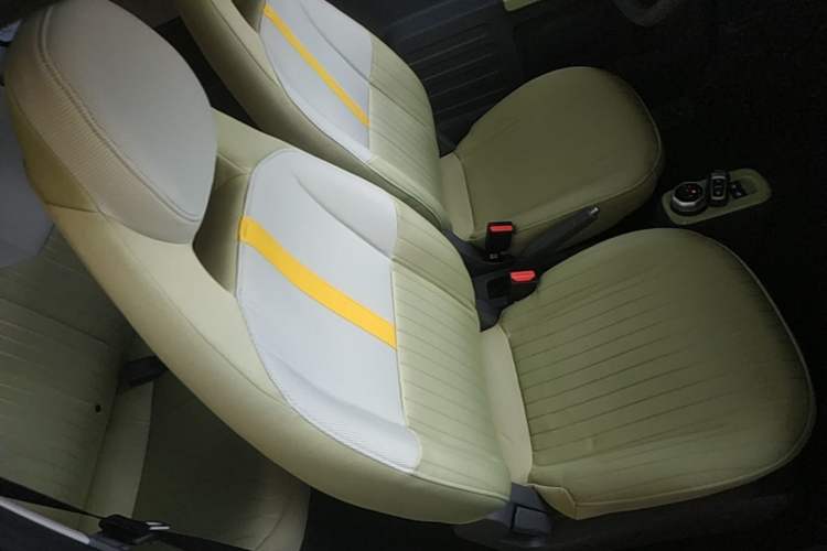 Used Geely Galaxy Panda 2023 Panda Mini 200km Endurance Bear Right Front Seat