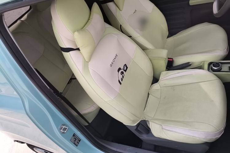 Used Geely Galaxy Panda 2023 Panda Mini 200km Endurance Bear Right Front Seat