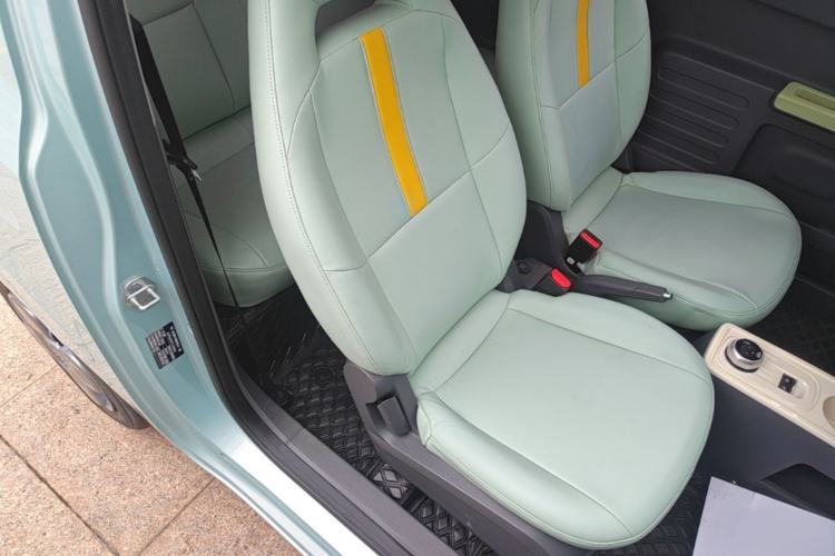 Used Geely Galaxy Panda 2023 Panda Mini 200km Endurance Bear Right Front Seat