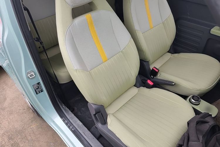 Used Geely Galaxy Panda 2023 Panda Mini 200km Endurance Bear Right Front Seat