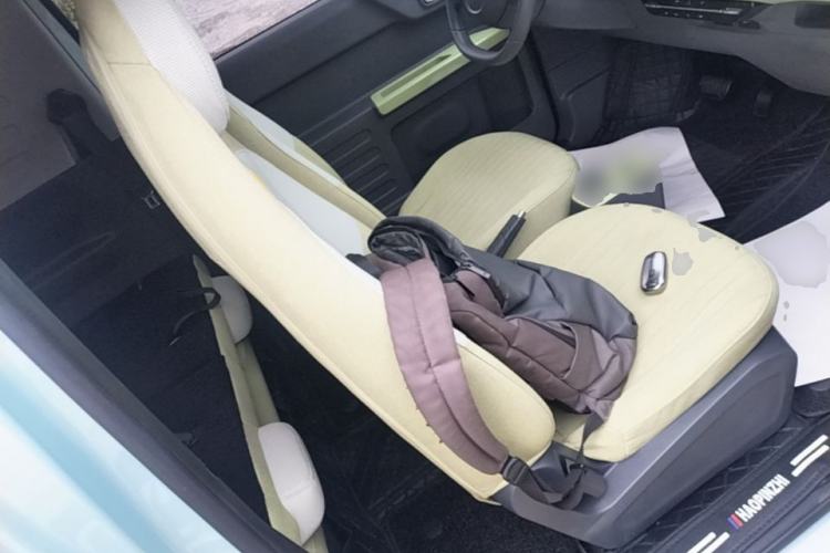 Used Geely Galaxy Panda 2023 Panda Mini 200km Endurance Bear Right Front Seat