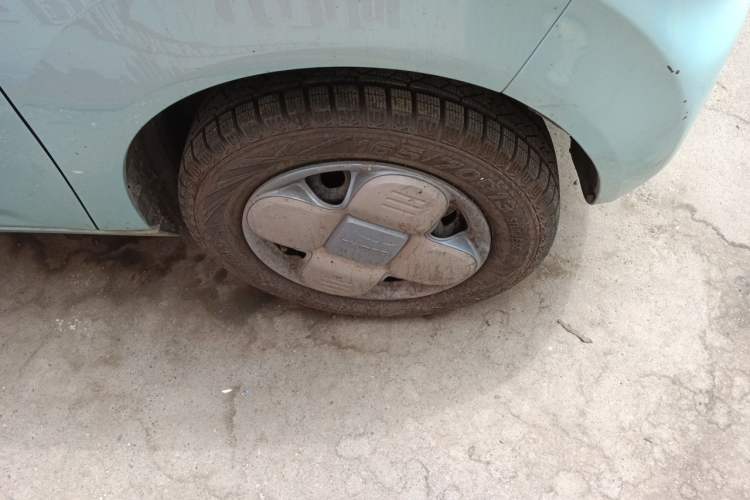 Used Geely Galaxy Panda 2023 Panda Mini 200km Endurance Bear Right Front Wheel Hub