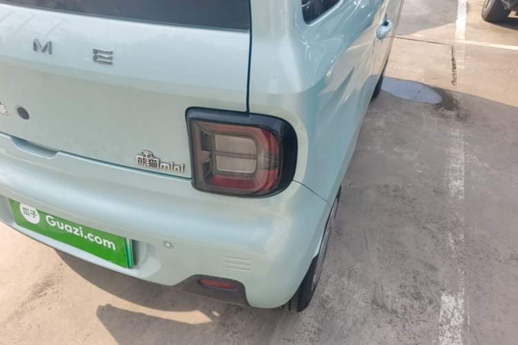 Used Geely Galaxy Panda 2023 Panda Mini 200km Endurance Bear Right Rear Taillight