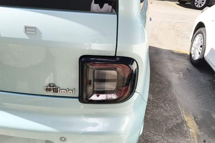 Used Geely Galaxy Panda 2023 Panda Mini 120km Cute Bear Right Rear Taillight