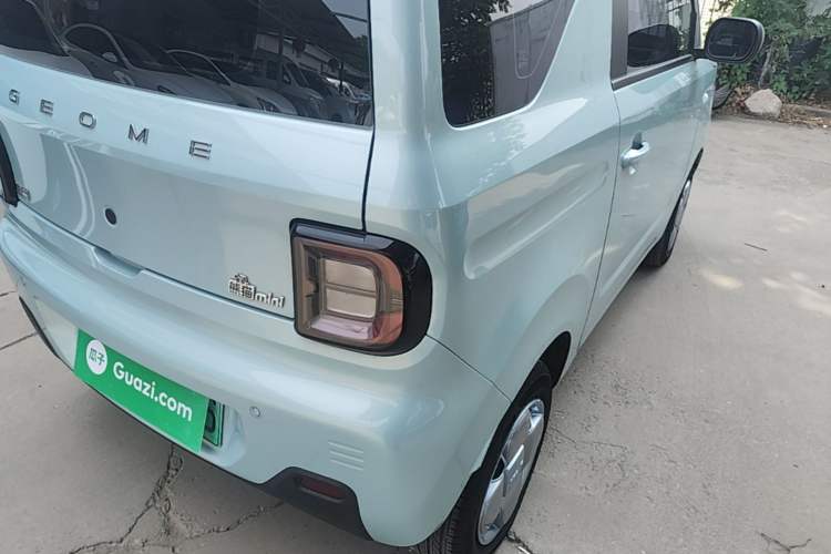 Used Geely Galaxy Panda 2023 Panda Mini 200km Endurance Bear Right Rear Taillight