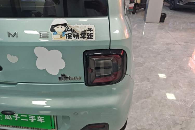 Used Geely Galaxy Panda 2023 Panda Mini 120km Cute Bear Right Rear Taillight
