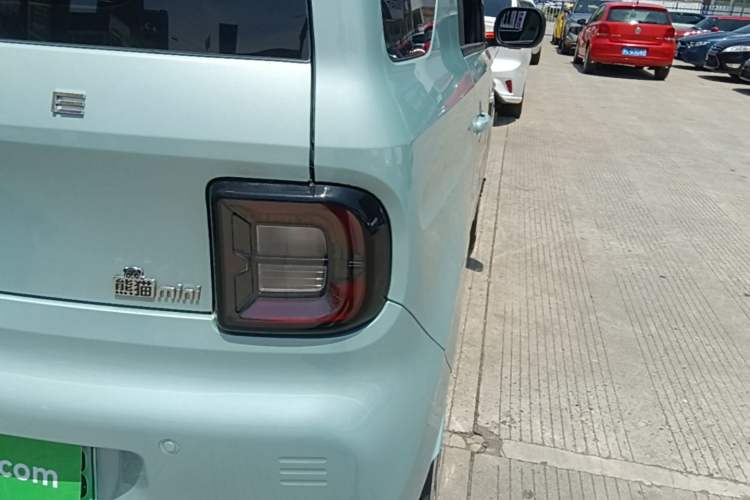 Used Geely Galaxy Panda 2023 Panda Mini 200km Dynamic Bear Right Rear Taillight