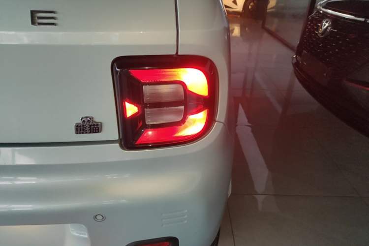Used Geely Galaxy Panda 2023 Panda Mini 200km Dynamic Bear Right Rear Taillight