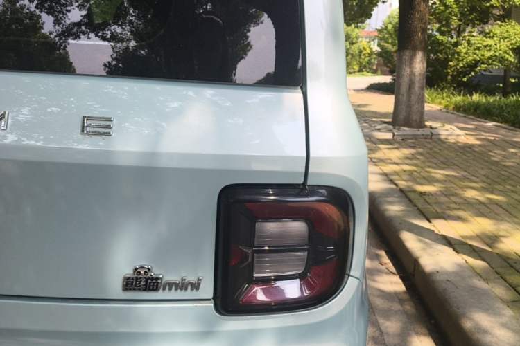 Used Geely Galaxy Panda 2023 Panda Mini 200km Endurance Bear Right Rear Taillight