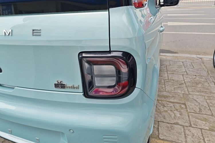 Used Geely Galaxy Panda 2023 Panda Mini 200km Dynamic Bear Right Rear Taillight