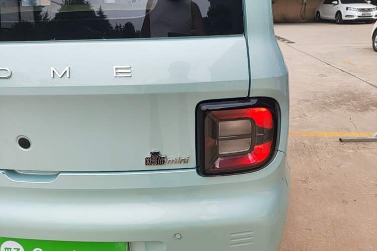 Used Geely Galaxy Panda 2023 Panda Mini 120km Cute Bear Right Rear Taillight