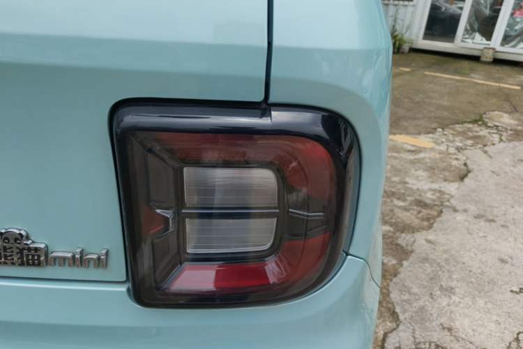 Used Geely Galaxy Panda 2023 Panda Mini 200km Dynamic Bear Right Rear Taillight