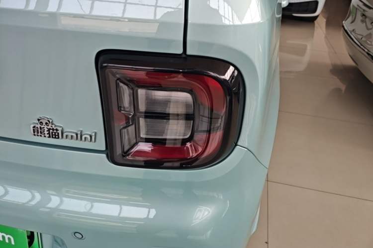Used Geely Galaxy Panda 2023 Panda Mini 200km Dynamic Bear Right Rear Taillight