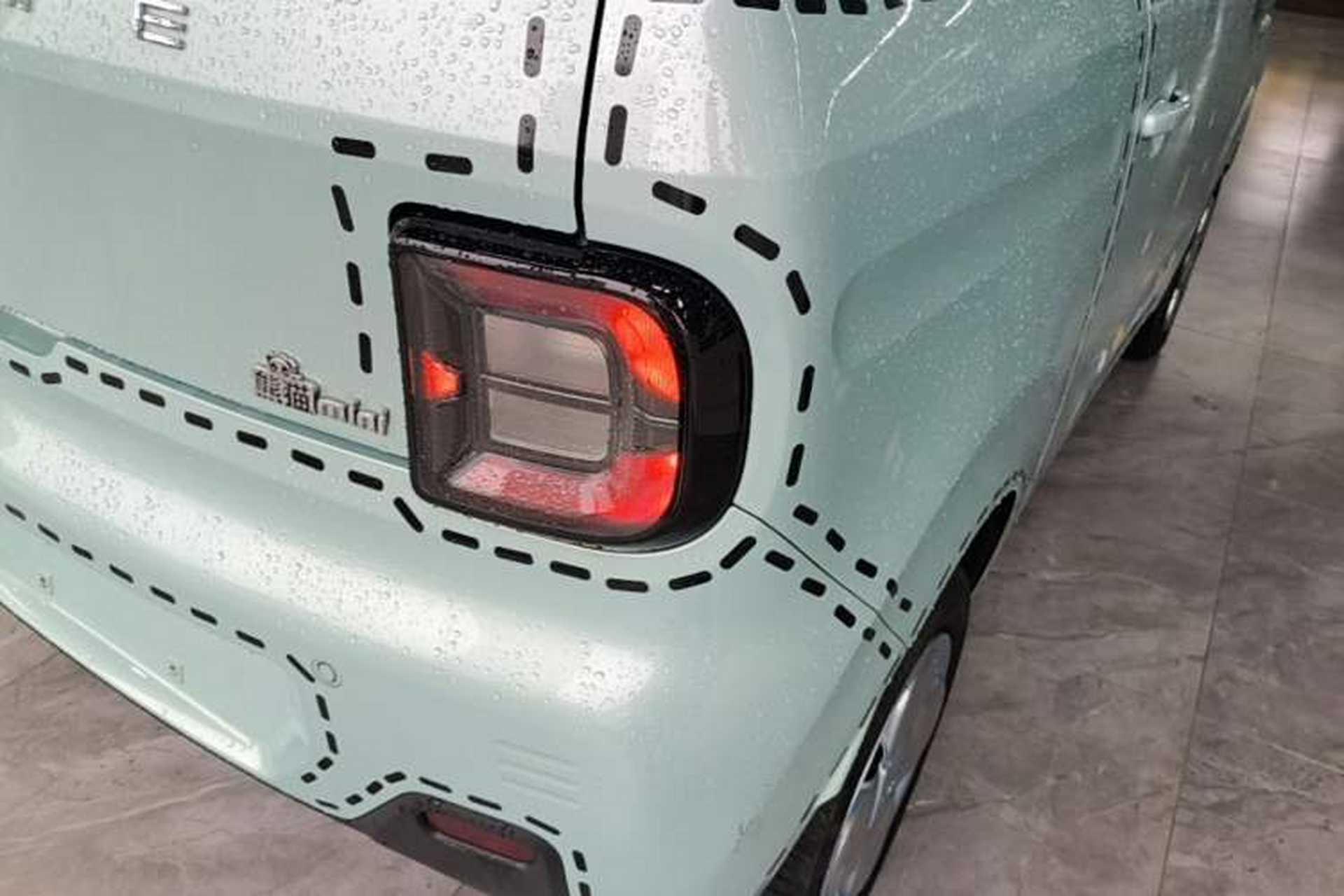 Used Geely Galaxy Panda 2023 Panda Mini 200km Endurance Bear Right Rear Taillight