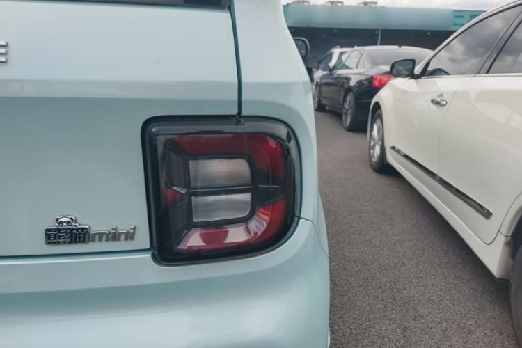 Used Geely Galaxy Panda 2023 Panda Mini 120km Cute Bear Right Rear Taillight