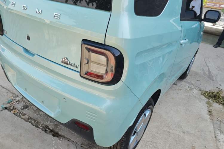 Used Geely Galaxy Panda 2023 Panda Mini 120km Super Cute Bear Right Rear Taillight