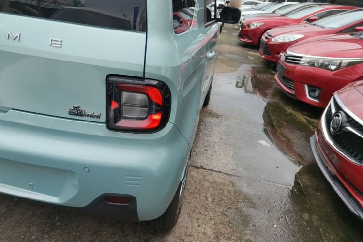 Used Geely Galaxy Panda 2023 Panda Mini 200km Endurance Bear Right Rear Taillight