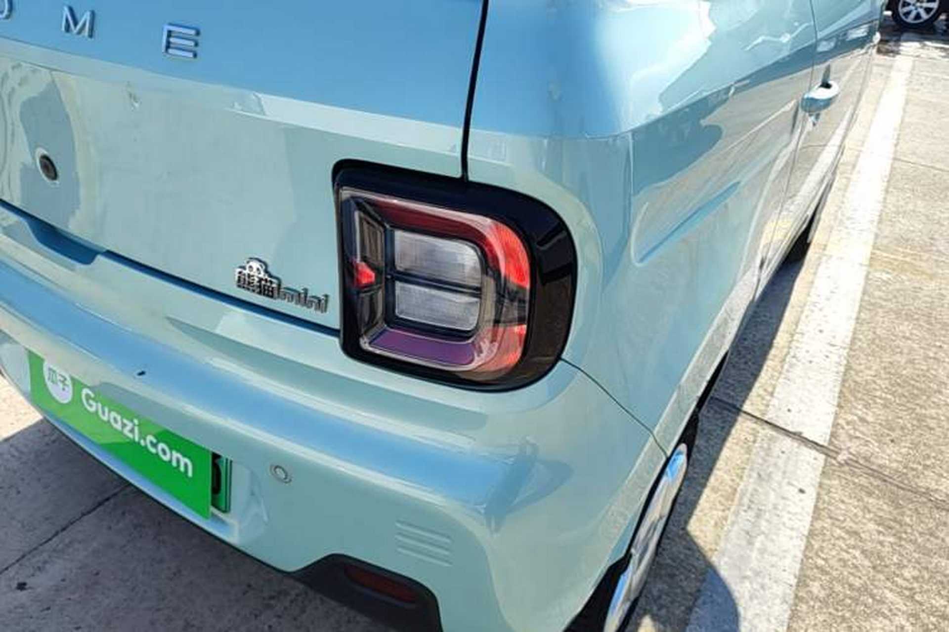 Used Geely Galaxy Panda 2023 Panda Mini 200km Endurance Bear Right Rear Taillight