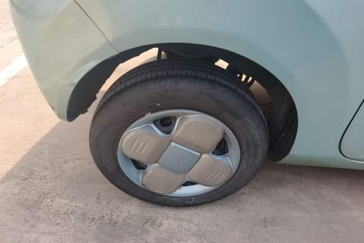 Used Geely Galaxy Panda 2023 Panda Mini 200km Endurance Bear Right Rear Wheel Hub