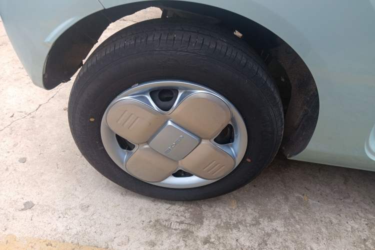 Used Geely Galaxy Panda 2023 Panda Mini 200km Endurance Bear Right Rear Wheel Hub