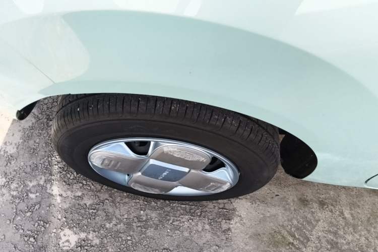 Used Geely Galaxy Panda 2023 Panda Mini 120km Cute Bear Right Rear Wheel Hub