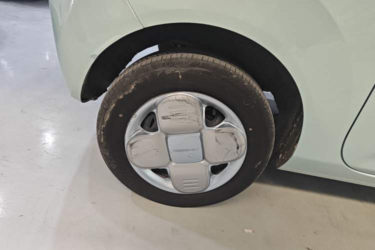 Used Geely Galaxy Panda 2023 Panda Mini 200km Endurance Bear Right Rear Wheel Hub