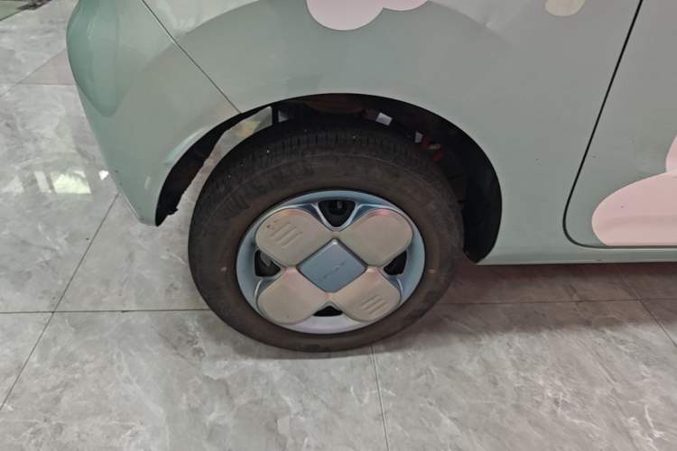 Used Geely Galaxy Panda 2023 Panda Mini 120km Cute Bear Right Rear Wheel Hub
