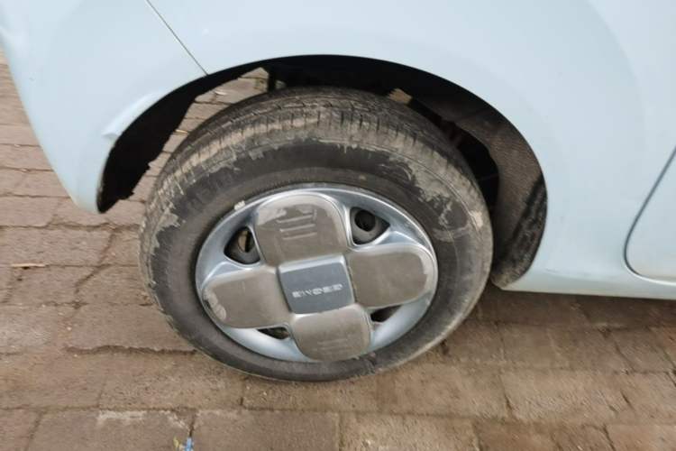 Used Geely Galaxy Panda 2023 Panda Mini 200km Endurance Bear Right Rear Wheel Hub