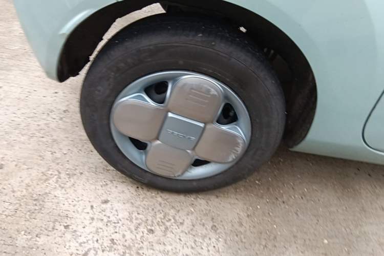 Used Geely Galaxy Panda 2023 Panda Mini 200km Endurance Bear Right Rear Wheel Hub